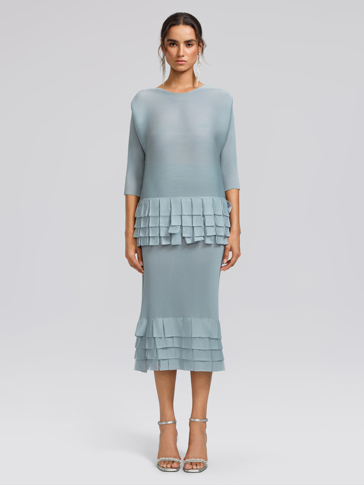 Pleated Textured Scallop-Trimmed Set