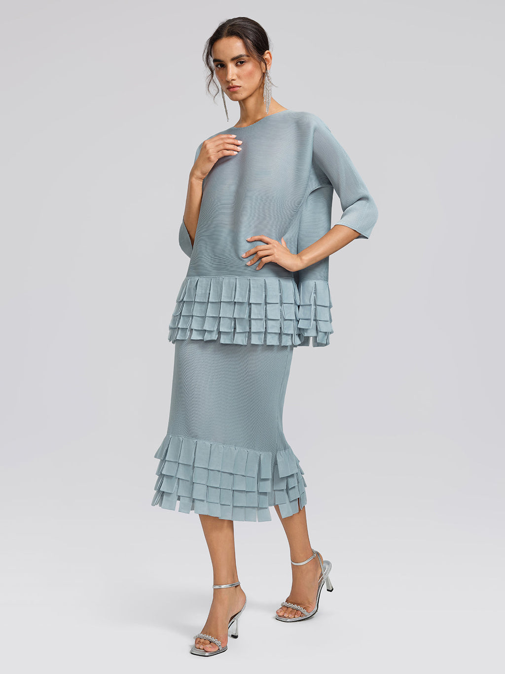 Pleated Textured Scallop-Trimmed Set