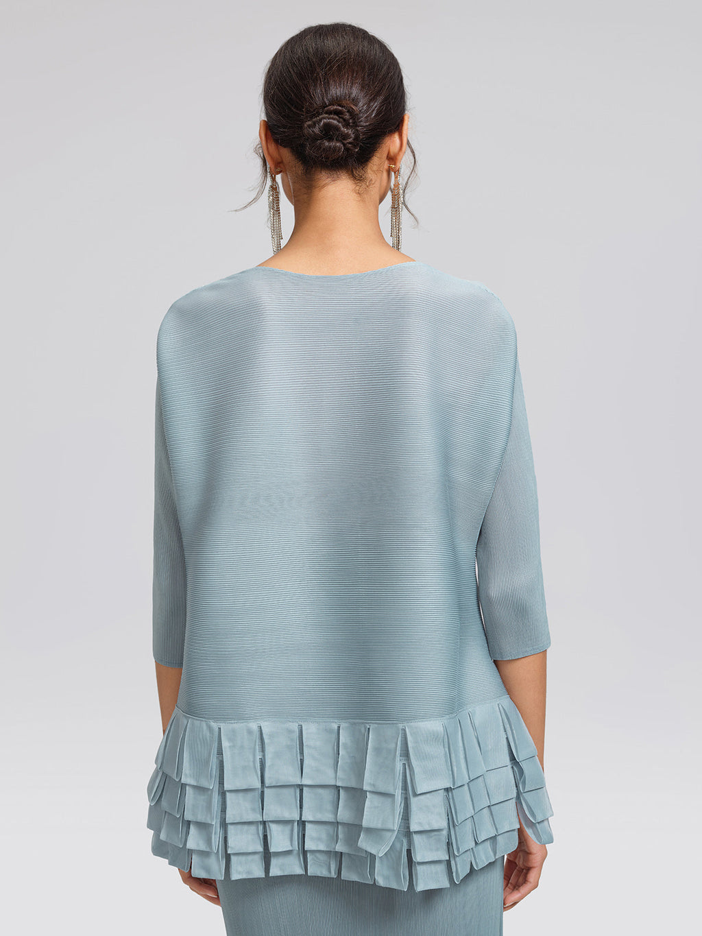 Pleated Textured Scallop-Trimmed Set