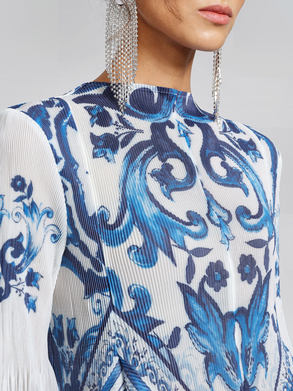 Porcelain-Inspired Pleated Pattern Maxi Dress